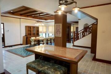 5 Bed house for sale in Muang Chiang Mai