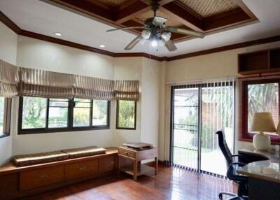 5 Bed house for sale in Muang Chiang Mai