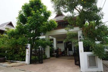 Modern Lanna house for sale in Hang Dong , Chiang Mai