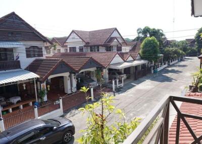 2 houses with 5 bedrooms for sale in Muang Chiang Mai