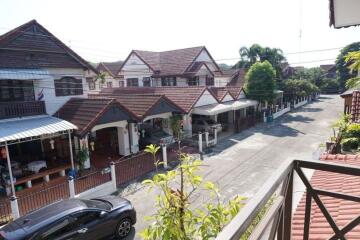 2 houses with 5 bedrooms for sale in Muang Chiang Mai