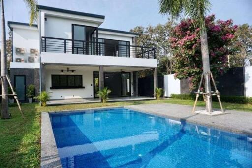 Modern house with a private pool for sale in Hang Dong , Chiang Mai