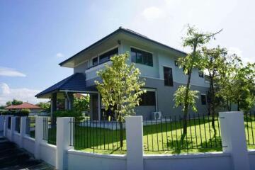 A family house for sale in San Khampeang, Chiang Mai