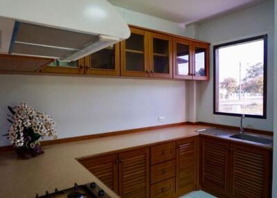 A family house for sale in San Khampeang, Chiang Mai