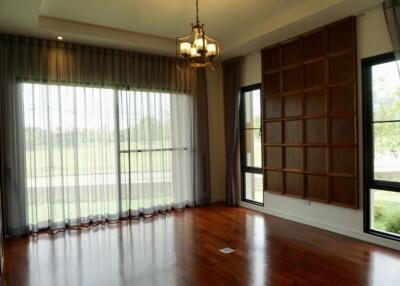 3 bed house for sale at Green Vally Golf Course , Chiang Mai