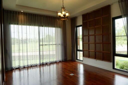 3 bed house for sale at Green Vally Golf Course , Chiang Mai