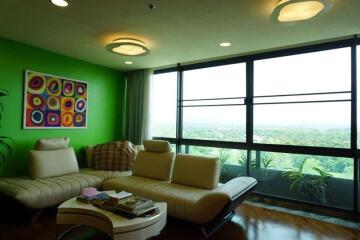 3 bed large unit for sale at the Green Valley Condo in Mae Rim, Chiang Mai