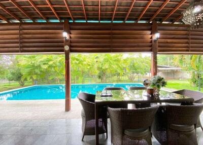 6 bed family home with private pool for sale in Nam Phrae Chiang Mai