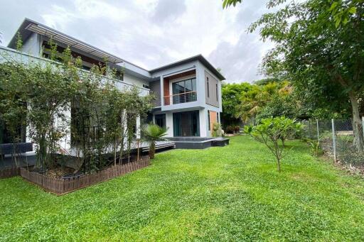 A pool villa with 3 bed for sale in Nam Phrae, Chiang Mai