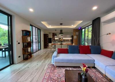 A pool villa with 3 bed for sale in Nam Phrae, Chiang Mai