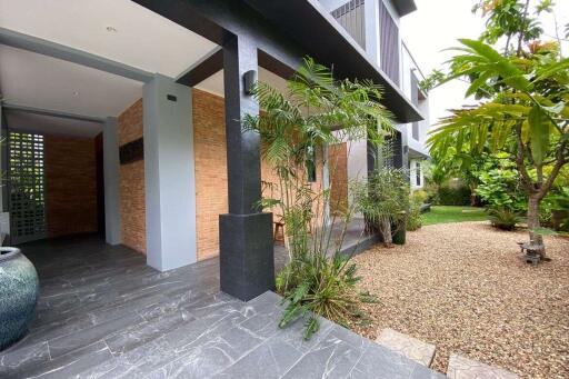 A pool villa with 3 bed for sale in Nam Phrae, Chiang Mai