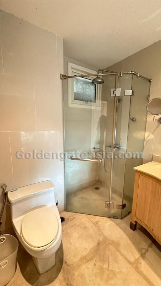 3 Bedrooms condo for rent at The Empire Place Sathorn.