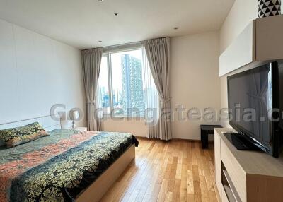 3 Bedrooms condo for rent at The Empire Place Sathorn.