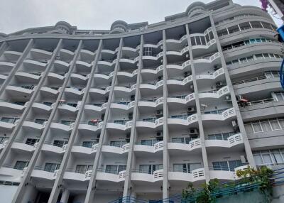 2BEDROOM CONDO PRATAMNUK FOR SALE