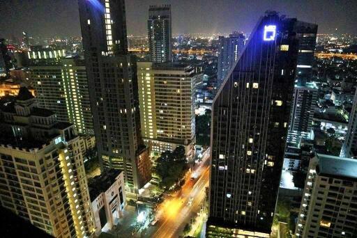 night view of city buildings