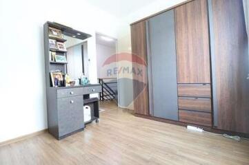 110 Sqm., 3 Beds, 2 Baths Townhouse listed for ฿ 2,500,000.