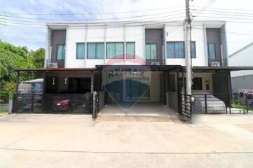 110 Sqm., 3 Beds, 2 Baths Townhouse listed for ฿ 2,500,000.