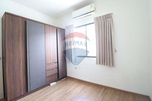 110 Sqm., 3 Beds, 2 Baths Townhouse listed for ฿ 2,500,000.