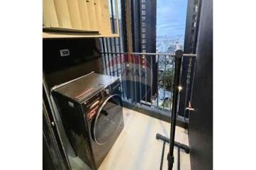 Condo for Rent!!! "Rhythm Asoke 1 " MRT Phra Ram 9