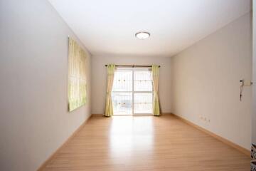 Ideal Three-Bedroom Family Home for Sale in Karnkanok Ville 10, Hang Dong