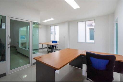 For Sale and Rent Bangkok Home Office Rom Klao Lat Krabang