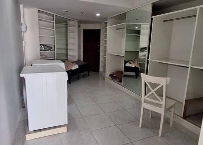 2 Bedroom Condo For Sale in Supalai Park Phaholyothin, Chatuchak, Bangkok