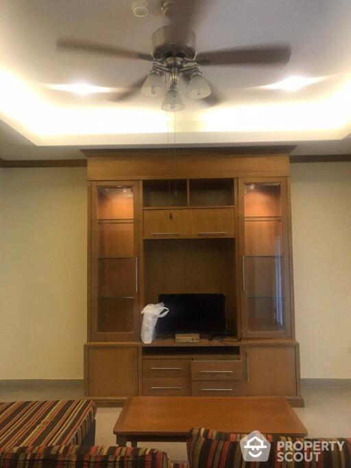 1-BR Apt. near MRT Sukhumvit