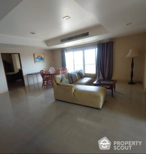 2-BR Condo near BTS Phra Khanong