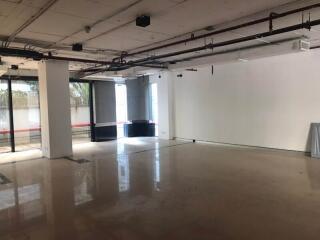 For Rent Bangkok Office Ratchadaphisek BTS Asok MRT Sukhumvit Khlong Toei