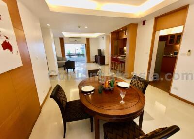 3 Bedrooms Modern Furnished Apartment - Sathorn