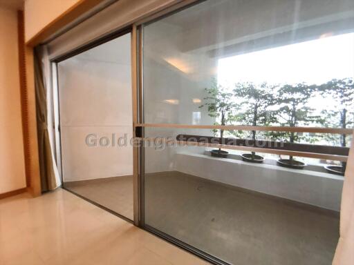 3 Bedrooms modern furnished apartment - Sathorn