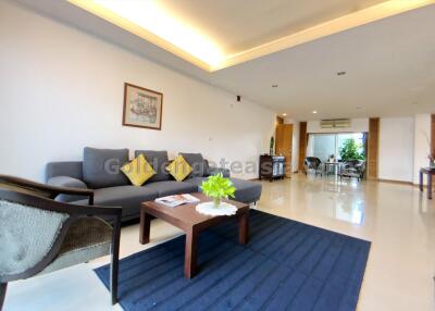 3 Bedrooms modern furnished apartment - Sathorn