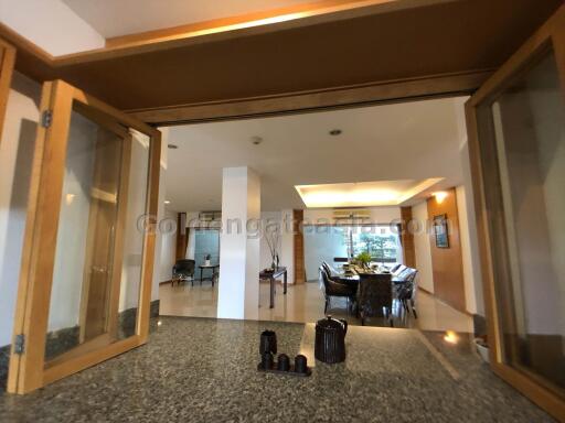 3 Bedrooms modern furnished apartment - Sathorn