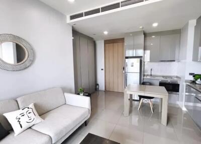 M Silom 1 bedroom condo for rent