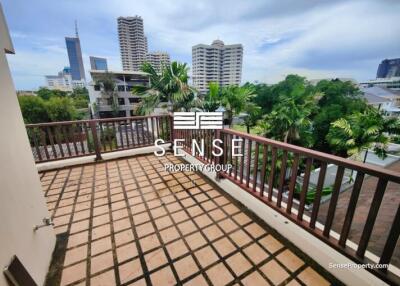 Private House for rent in Thonglor