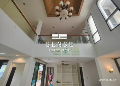 Private House for rent in Thonglor