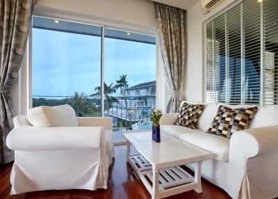 Foreigner Freehold Sea view luxury 2 bedrooms apartment