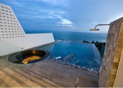 Luxury 5-bedrooms Sunset Seaview