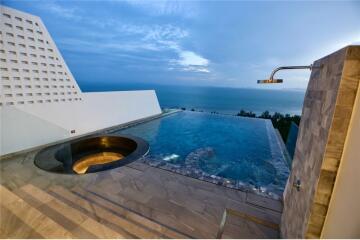 Luxury 5-bedrooms Sunset Seaview