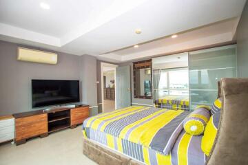 Stunning Two-Bedroom Apartment with Views in Nimman at Hillside 3