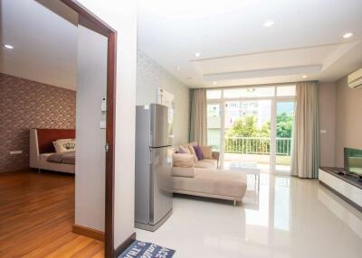 Exquisite One-Bedroom Apartment in Nimman Area at The Unique