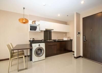 Exquisite One-Bedroom Apartment in Nimman Area at The Unique