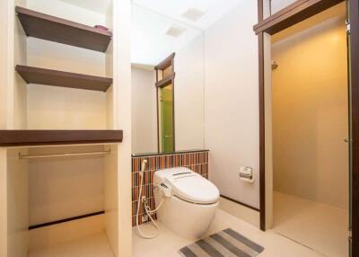 Exquisite One-Bedroom Apartment in Nimman Area at The Unique