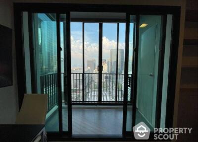 1-BR Condo at Condolette Midst Rama 9 near MRT Phra Ram 9