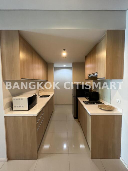 Condo at Villa Asoke for rent