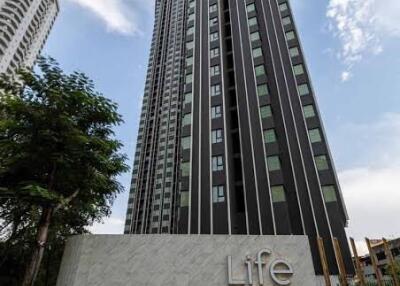 Life One Wireless - One Bedroom Condo for Rent 600 m. to BTS Phloen Chit