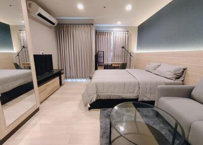 Life One Wireless - One Bedroom Condo for Rent 600 m. to BTS Phloen Chit