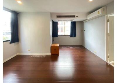 Pet Friendly 3-Bedroom Condo in Prime Sukhumvit Area with Spacious Layout