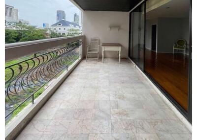 Pet Friendly 3-Bedroom Condo in Prime Sukhumvit Area with Spacious Layout