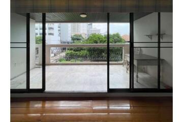 Pet Friendly 3-Bedroom Condo in Prime Sukhumvit Area with Spacious Layout